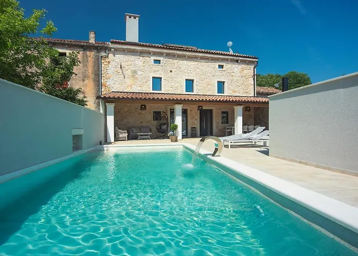 Casa Evina